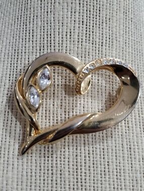 Vintage Gold Heart Brooch with Clear Crystals
